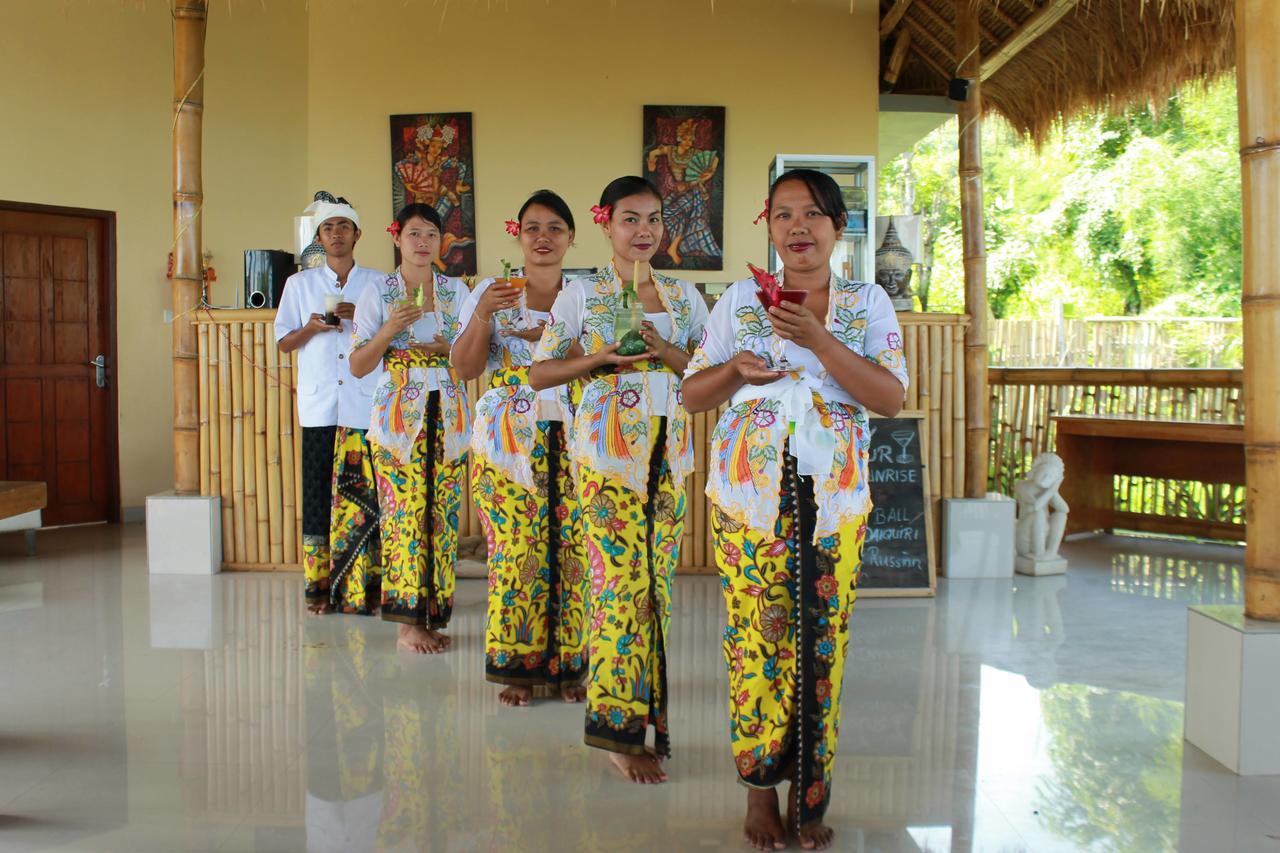 Pt Putra Momongan Menyelam Scuba Hotel Amed  Exterior photo